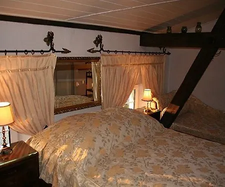 Couette-café Red By Columbus Ustka