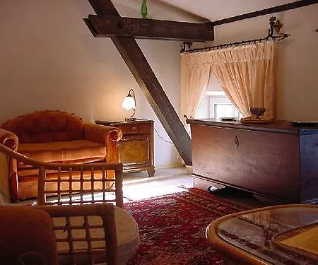 Bed & Breakfast Red By Columbus