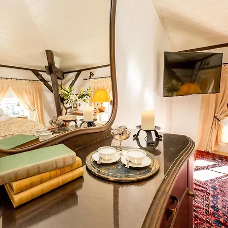 Red By Columbus Ustka