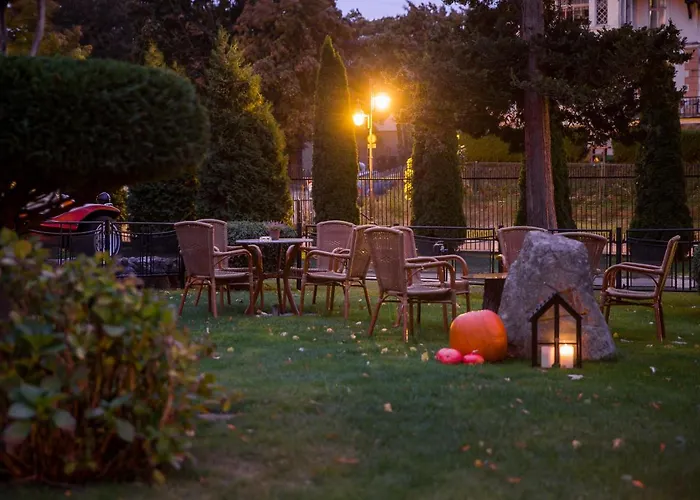 Red Frühstückspension 4*