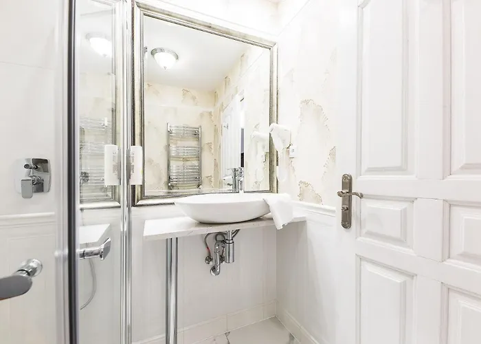 Red Frühstückspension 4*